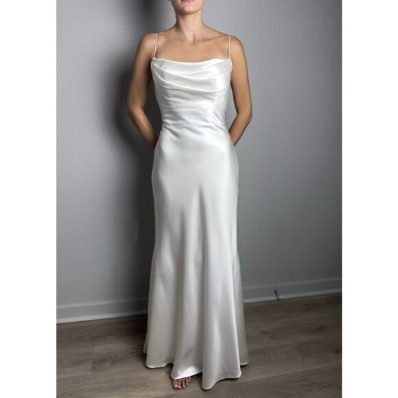 Rings By Justin Alexander Wedding Dress Style #55157 Lace-up Back Ivory Size 4 - Picture 2 of 6